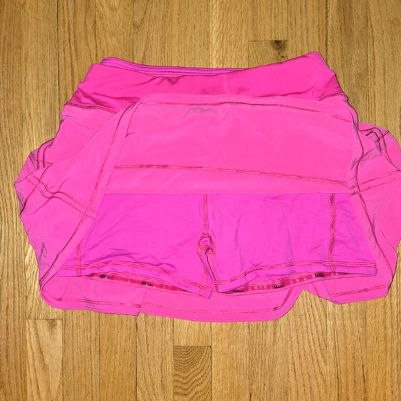 Pink lululemon skort size 14 - Picture 4 of 4